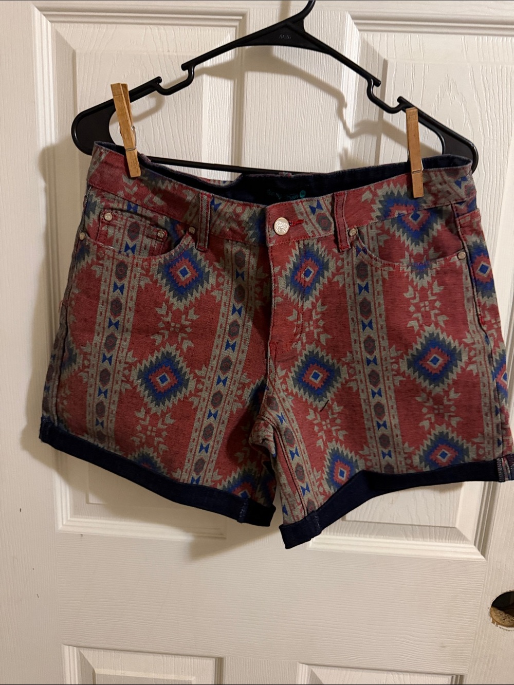 Sterling Kreek Aztec-Print Red Women’s Jean Shorts